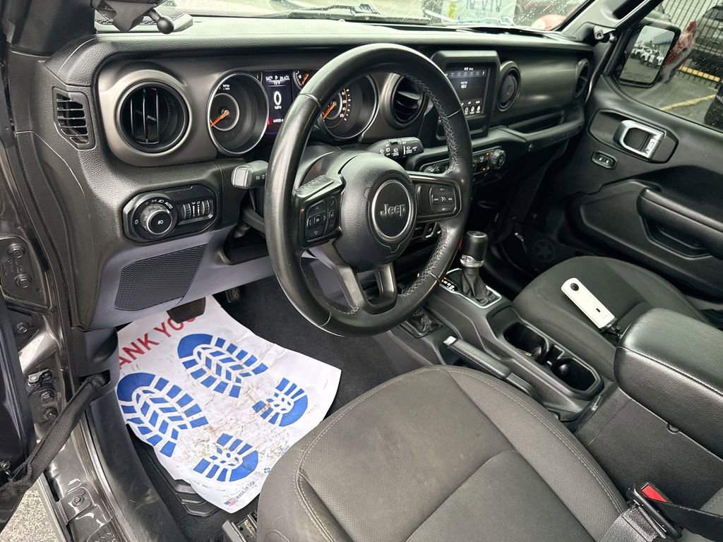 Used 2022 Jeep Wrangler Sport AWD/4WD image 18