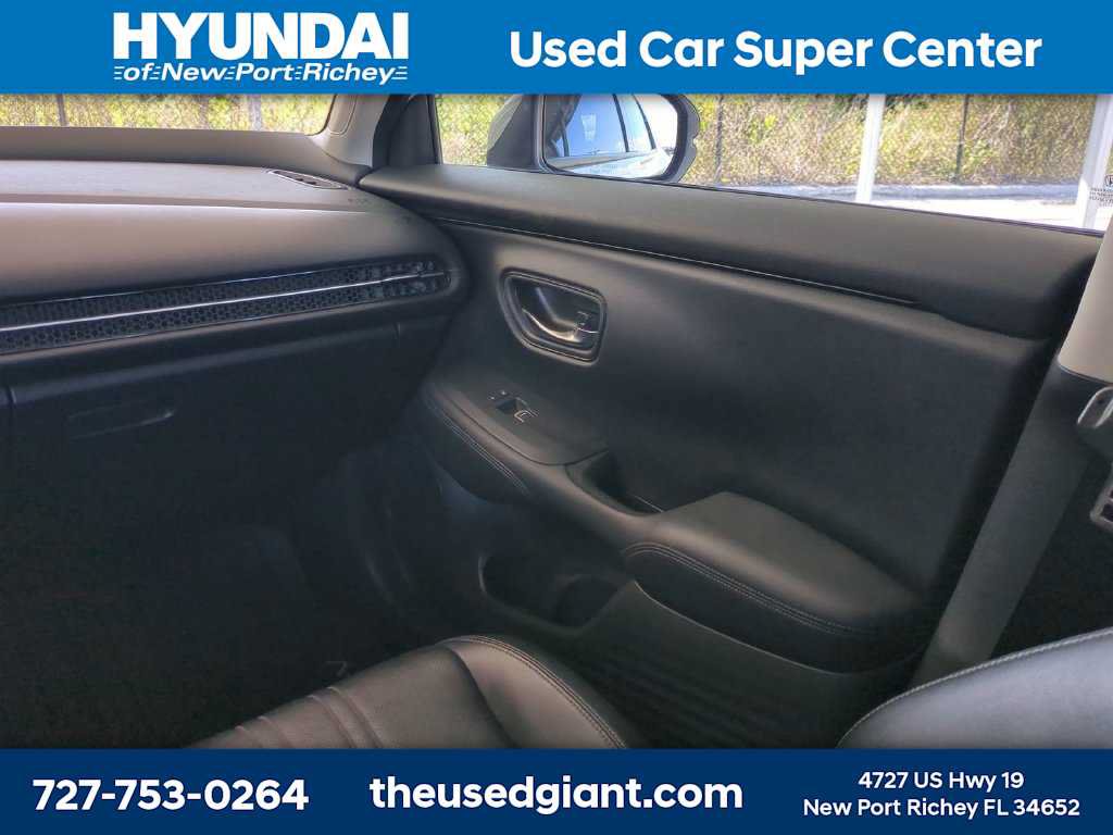 Used 2023 Honda HR-V EX-L image 17
