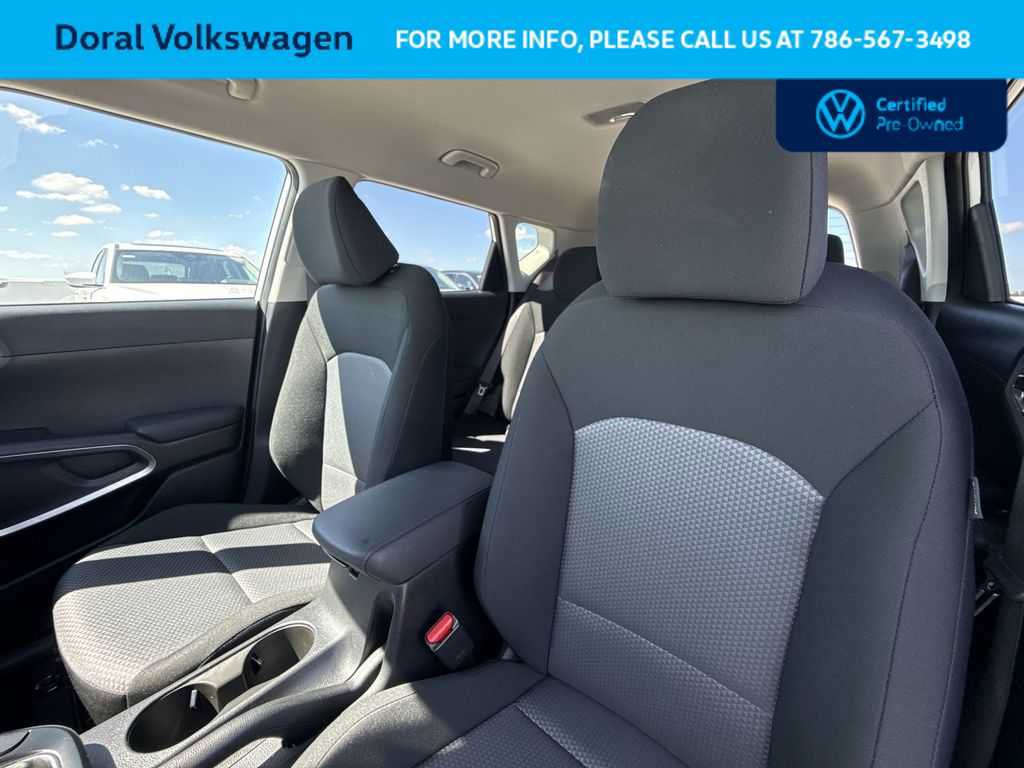Used 2025 Kia Soul LX FWD image 14