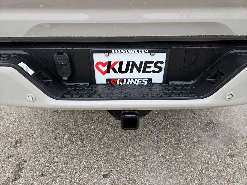 New 2026 GMC Canyon Elevation w/ Convenience Package image 37