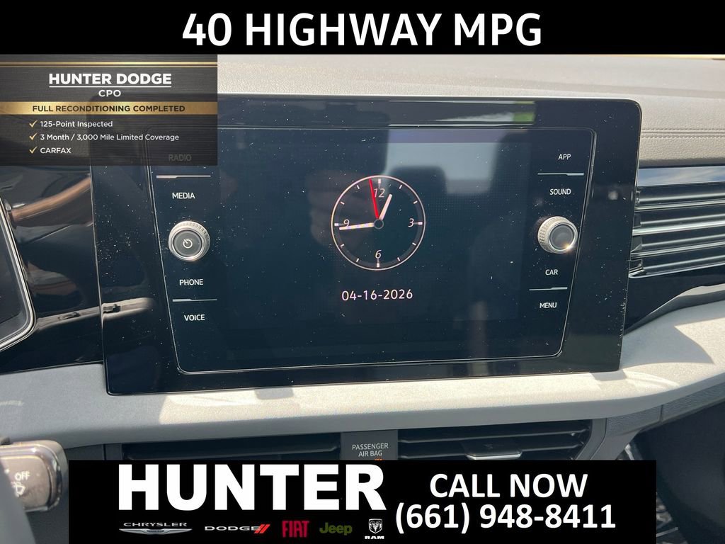 Used 2026 Volkswagen Jetta SE FWD image 32