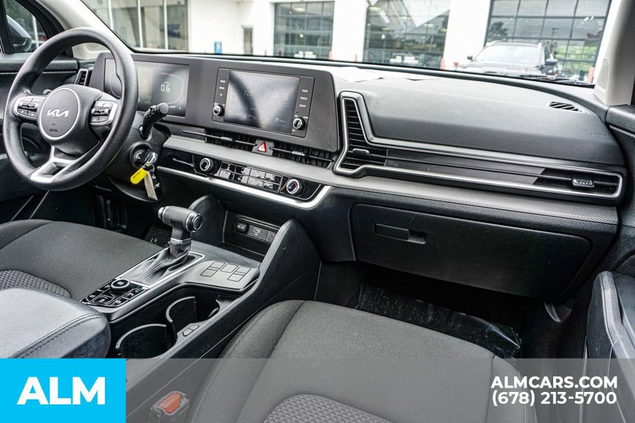 Used 2025 Kia Sportage LX FWD image 24