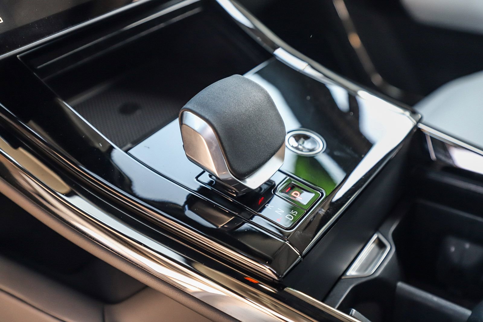 Certified 2024 Land Rover Range Rover Sport SE image 20