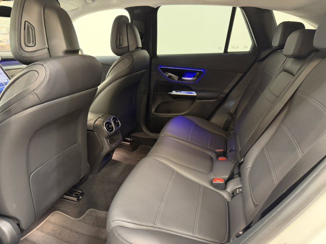 Used 2024 Mercedes-Benz GLC 300 4MATIC image 19