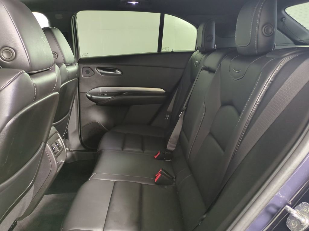 Used 2024 Cadillac XT4 Premium Luxury w/ Technology Package image 16