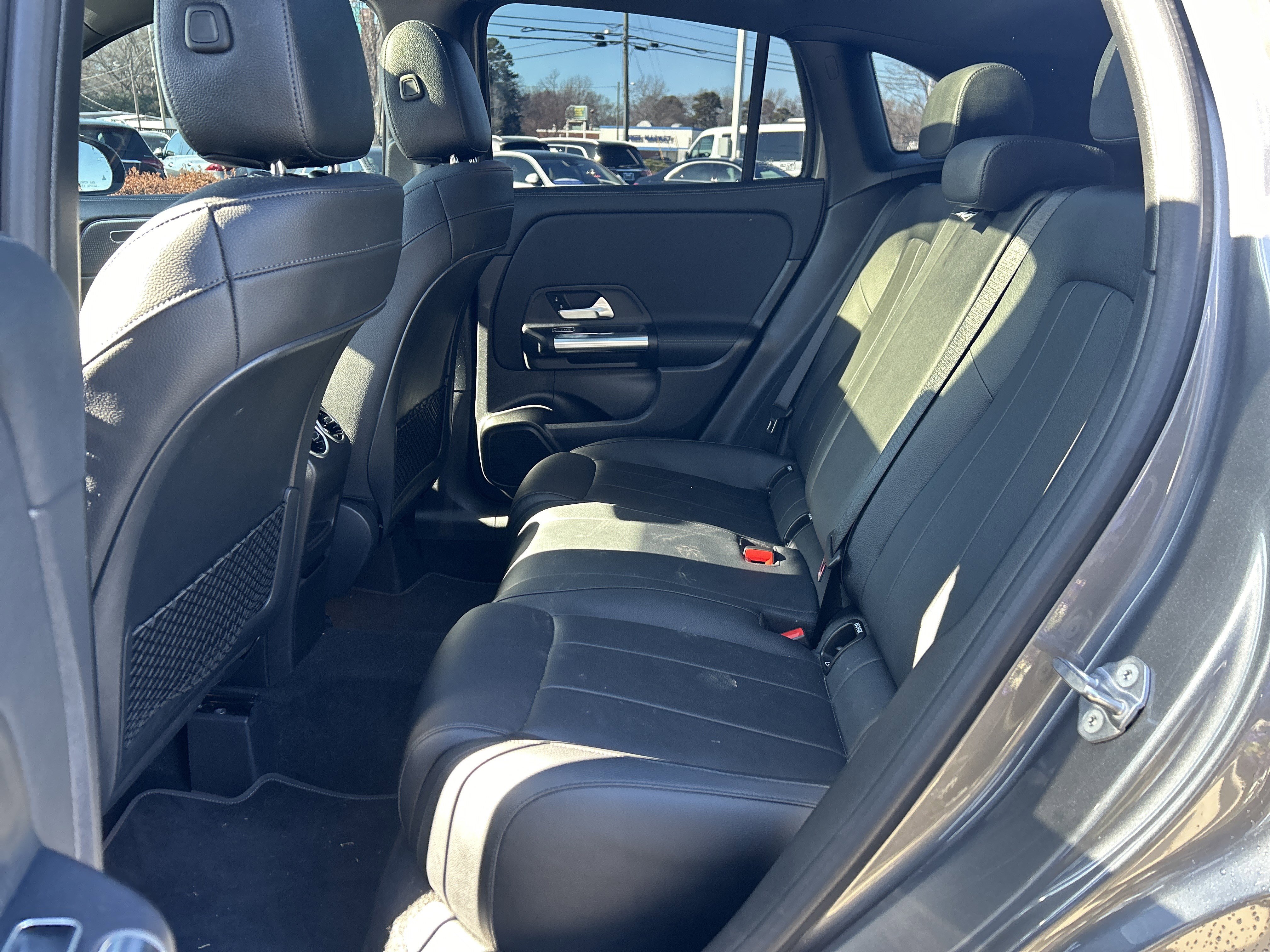 Certified 2021 Mercedes-Benz GLA 250 4MATIC image 32