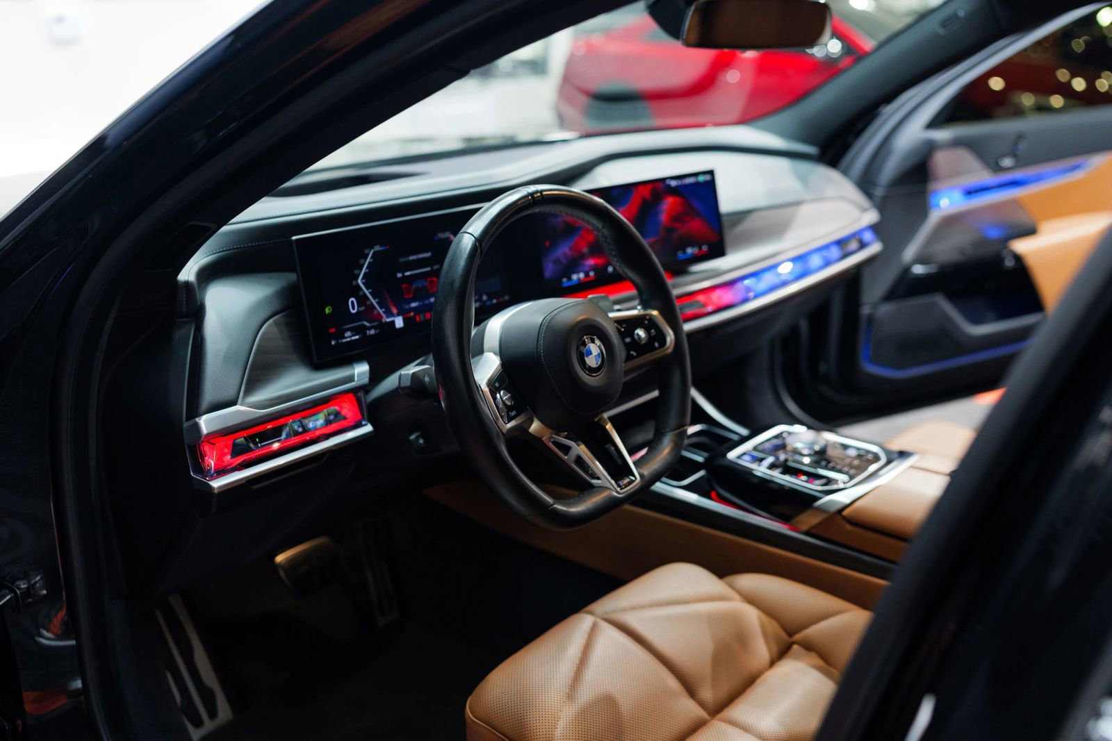 Used 2023 BMW 740i w/ Parking Assistance Package RWD image 26