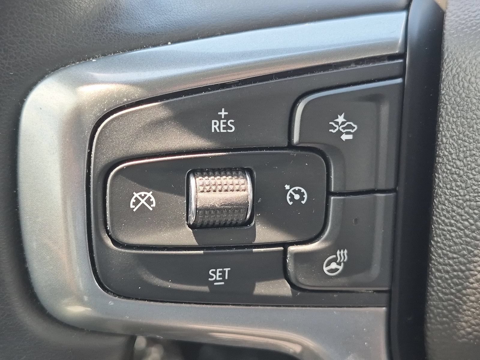 Used 2023 Chevrolet Silverado 1500 RST AWD/4WD image 16