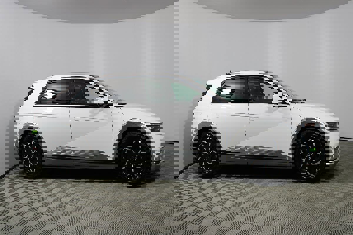 Used 2023 Hyundai Ioniq 5 Limited image 40