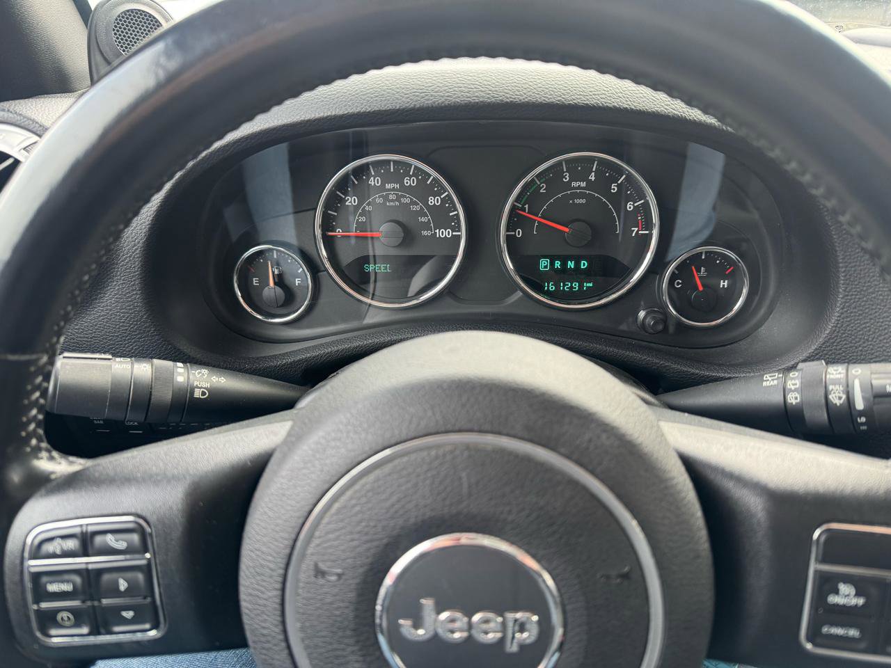 Used 2014 Jeep Wrangler Unlimited Rubicon w/ Connectivity Group AWD/4WD image 22
