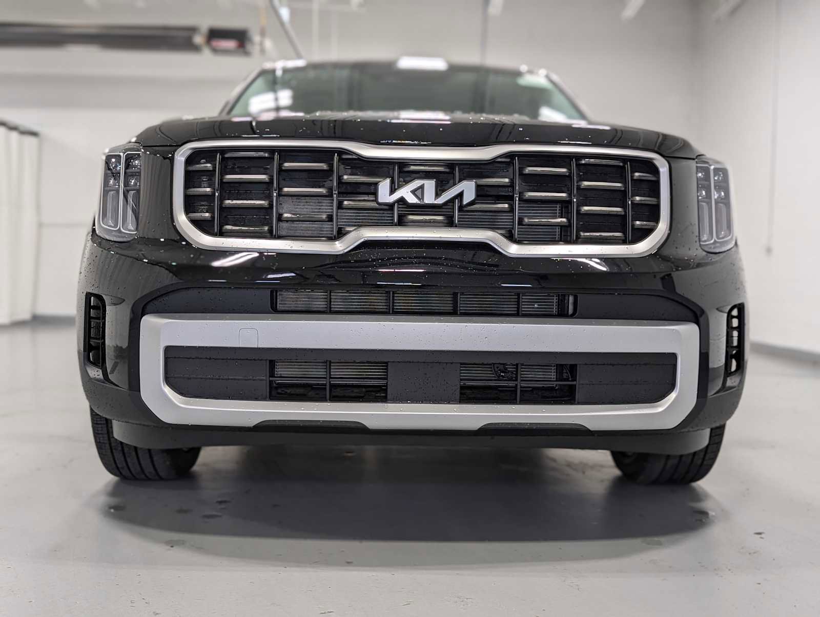 New 2025 Kia Telluride S image 2