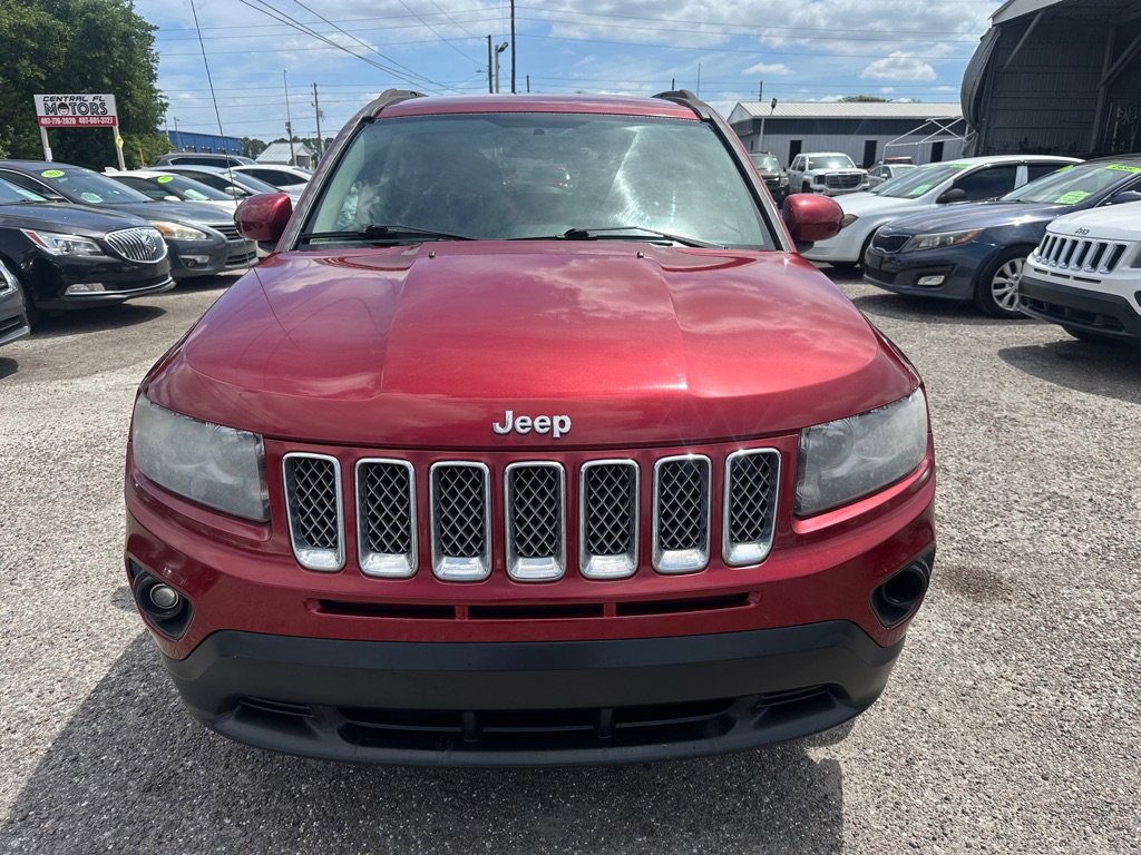 Used 2016 Jeep Compass Latitude image 2