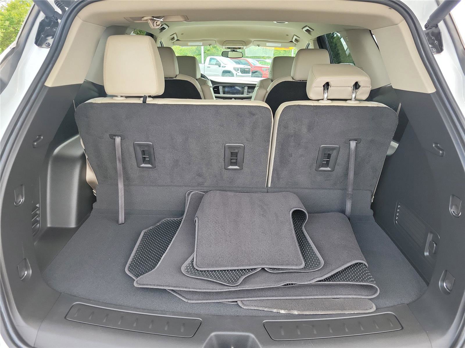 Used 2020 Buick Enclave Essence FWD image 9