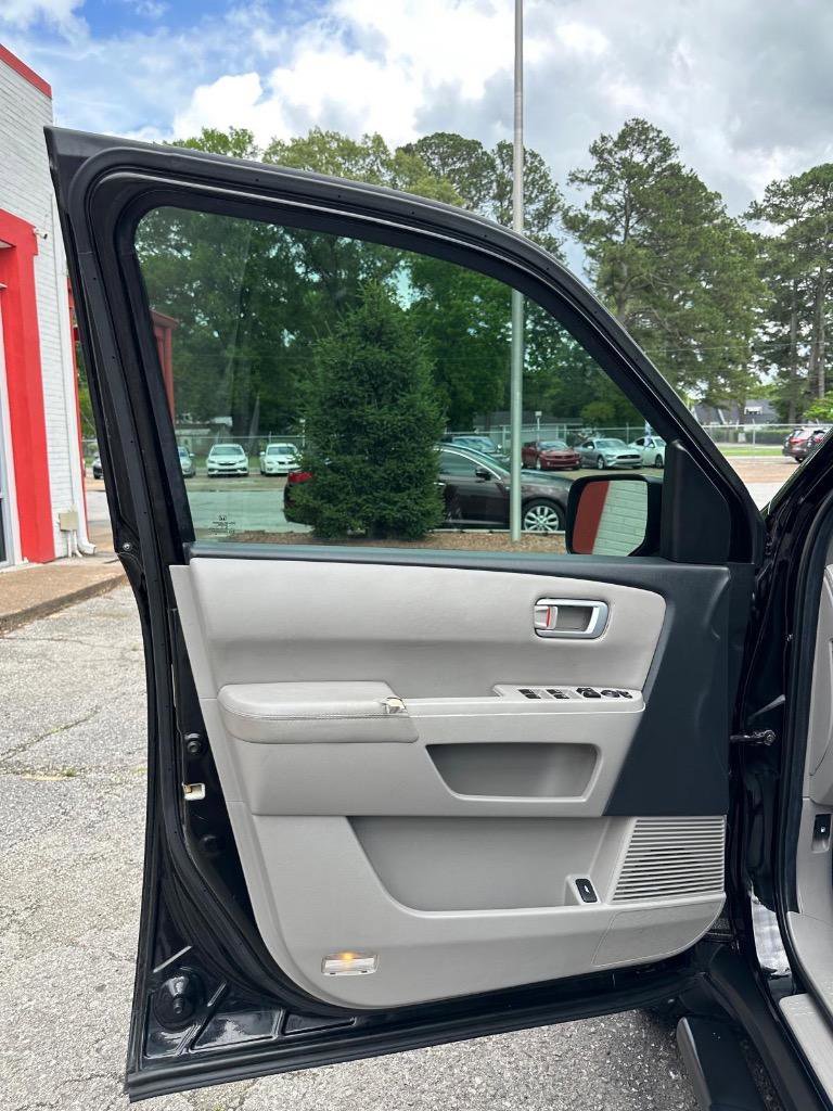 Used 2014 Honda Pilot EX-L image 12