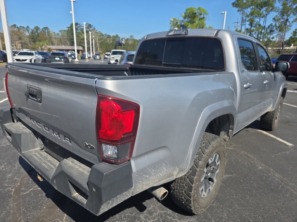 Used 2018 Toyota Tacoma SR5 image 6