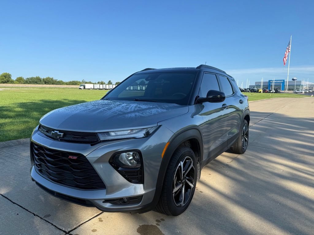 Used 2023 Chevrolet TrailBlazer RS w/ Sun and Liftgate Package AWD/4WD image 12