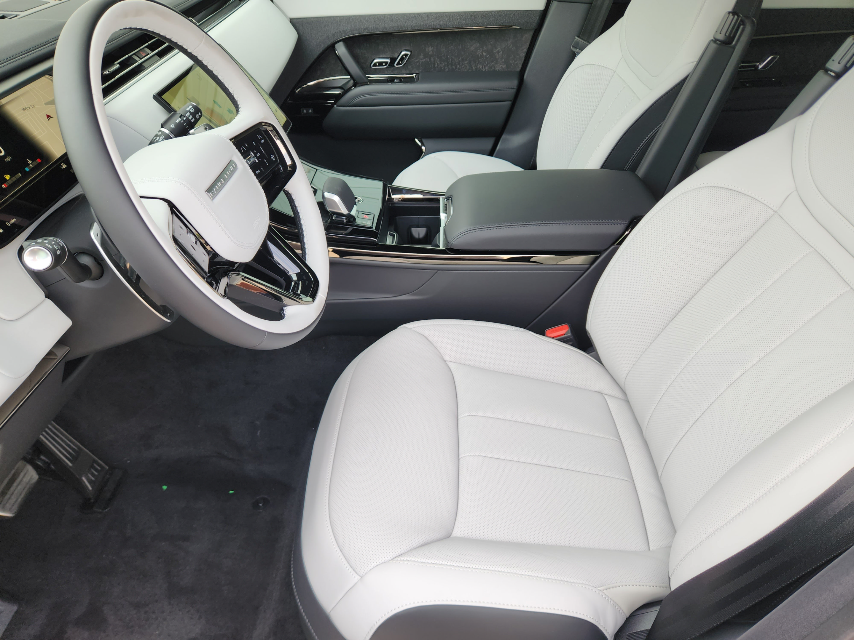 New 2026 Land Rover Range Rover Sport Dynamic SE AWD/4WD image 8