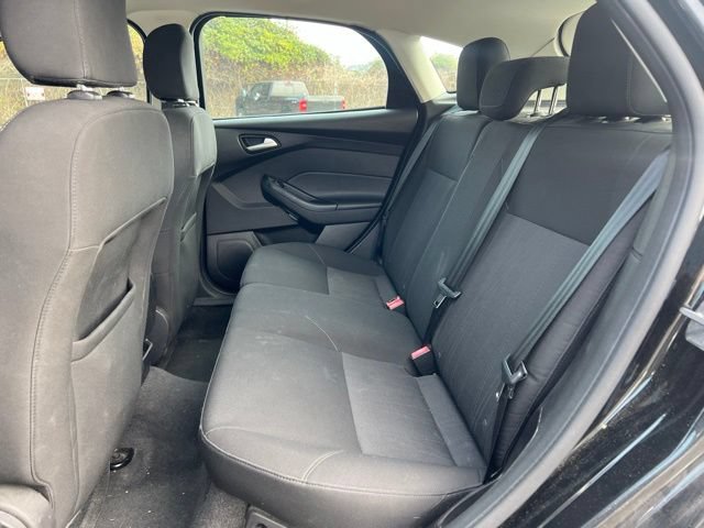 Used 2015 Ford Focus SE FWD image 13