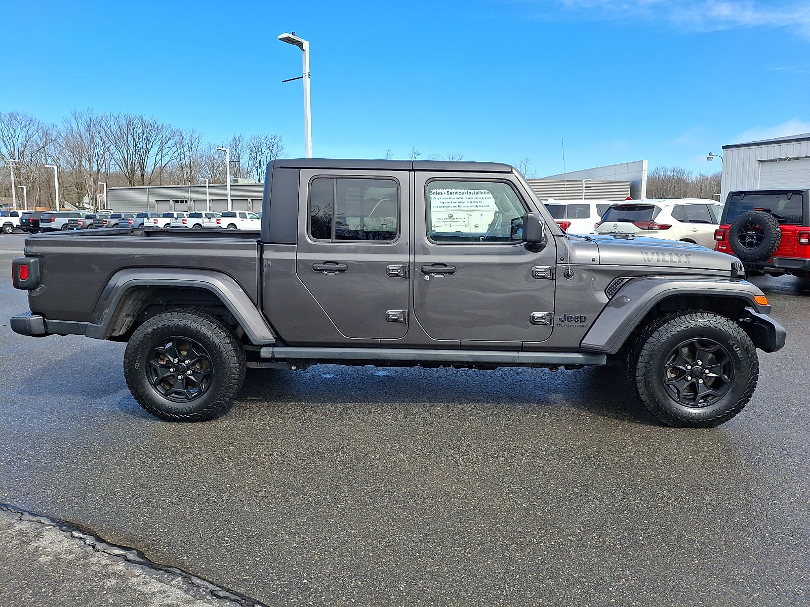 Used 2022 Jeep Gladiator Sport AWD/4WD image 7