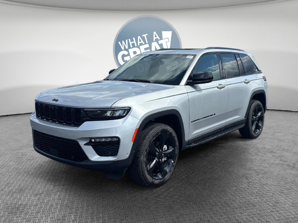 New 2025 Jeep Grand Cherokee Limited w/ Luxury Tech Group II AWD/4WD image 8