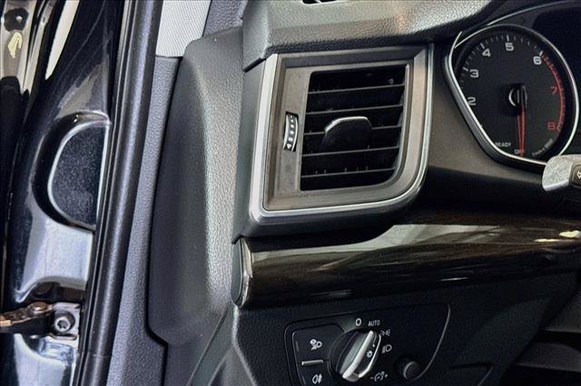 Used 2020 Audi Q5 2.0T Premium w/ Convenience Package AWD/4WD image 10