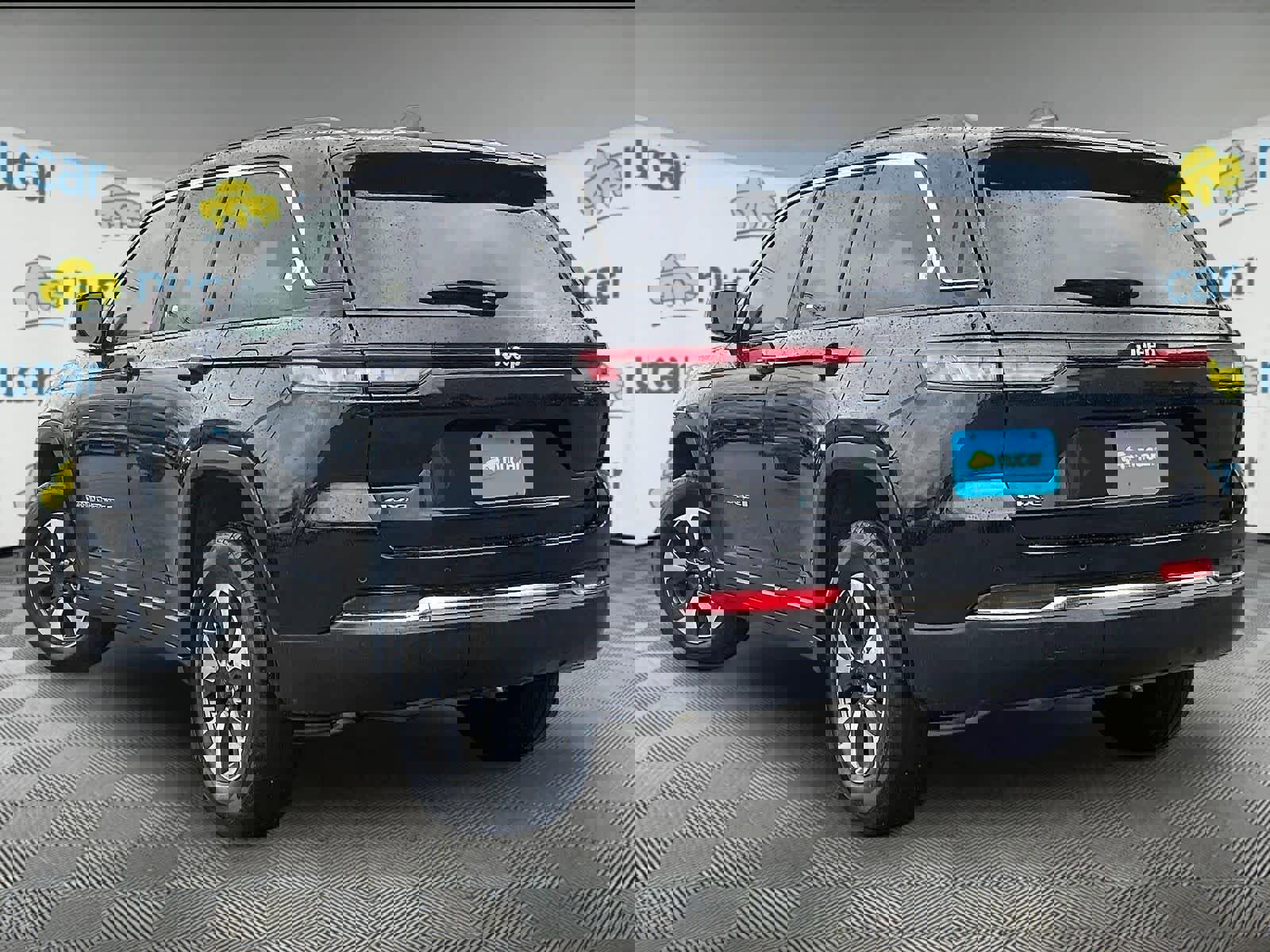 Used 2024 Jeep Grand Cherokee Limited 4xe AWD/4WD image 4