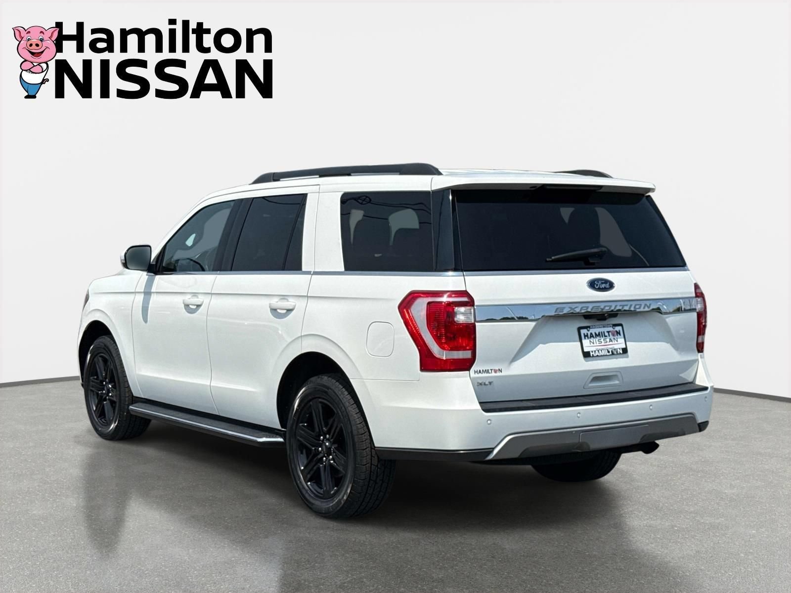 Used 2020 Ford Expedition XLT w/ Equipment Group 202A AWD/4WD image 4