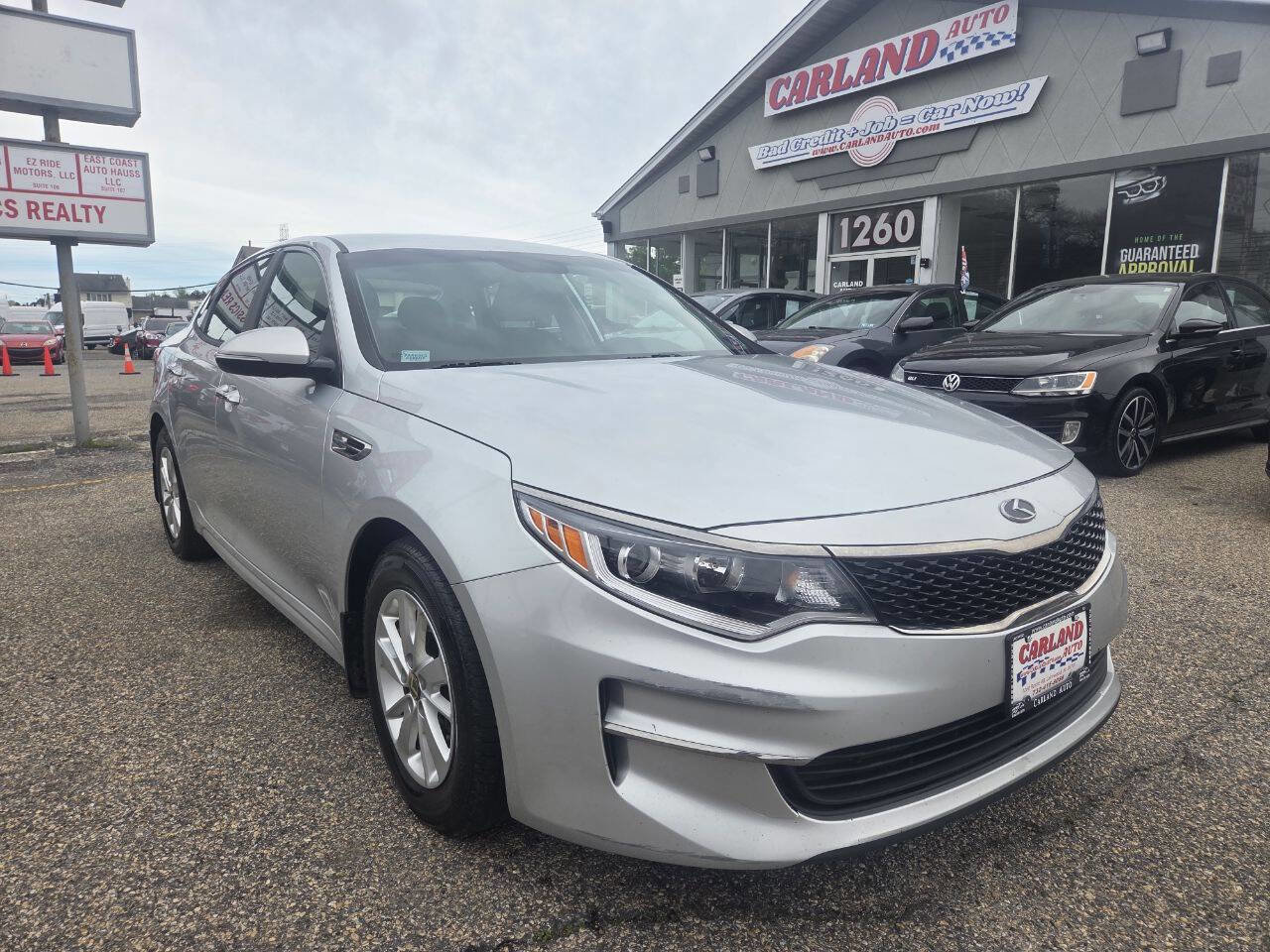 Used 2016 Kia Optima LX FWD image 1