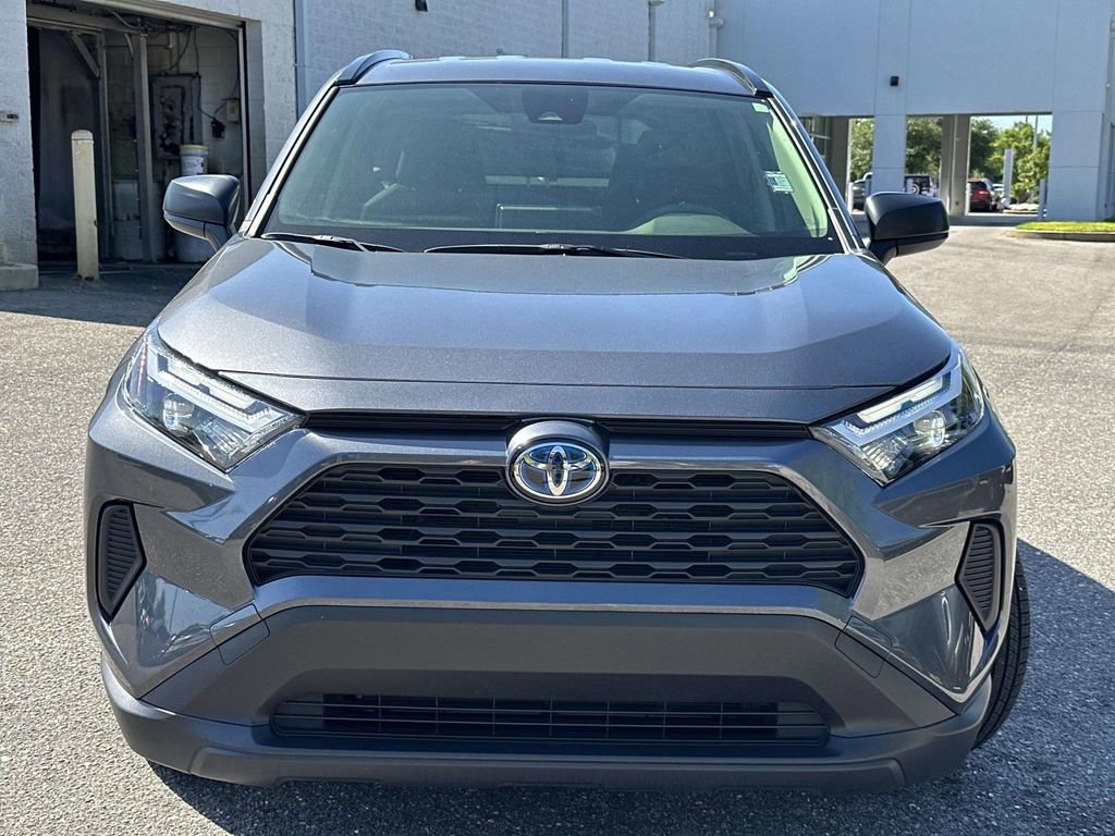 Used 2023 Toyota RAV4 LE AWD/4WD image 29