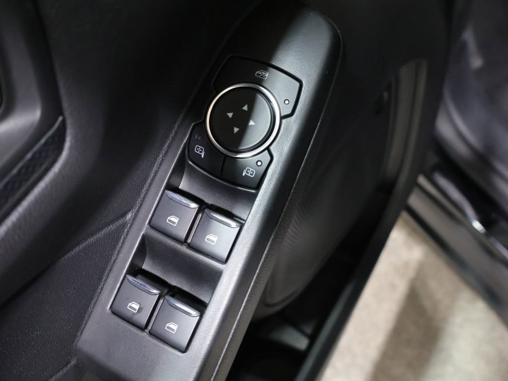 Used 2025 Ford Escape ST-Line image 12