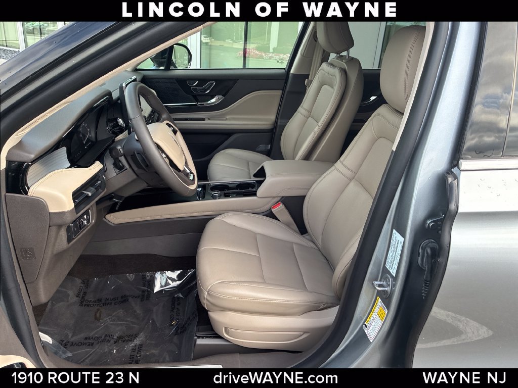 Certified 2022 Lincoln Corsair AWD w/ Equipment Group 101A image 12