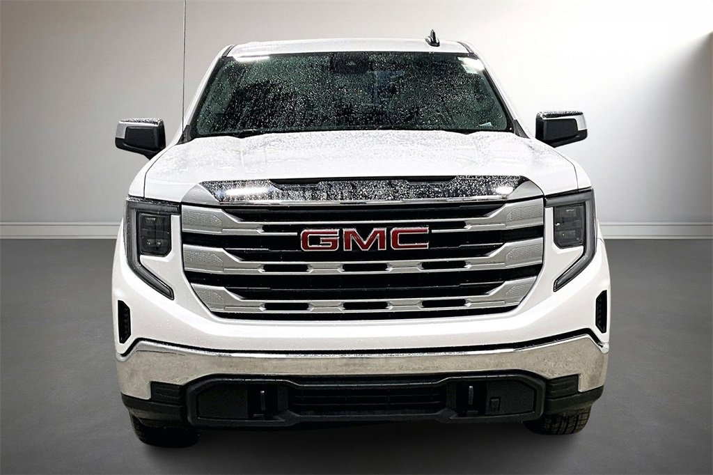 Used 2023 GMC Sierra 1500 SLE image 2