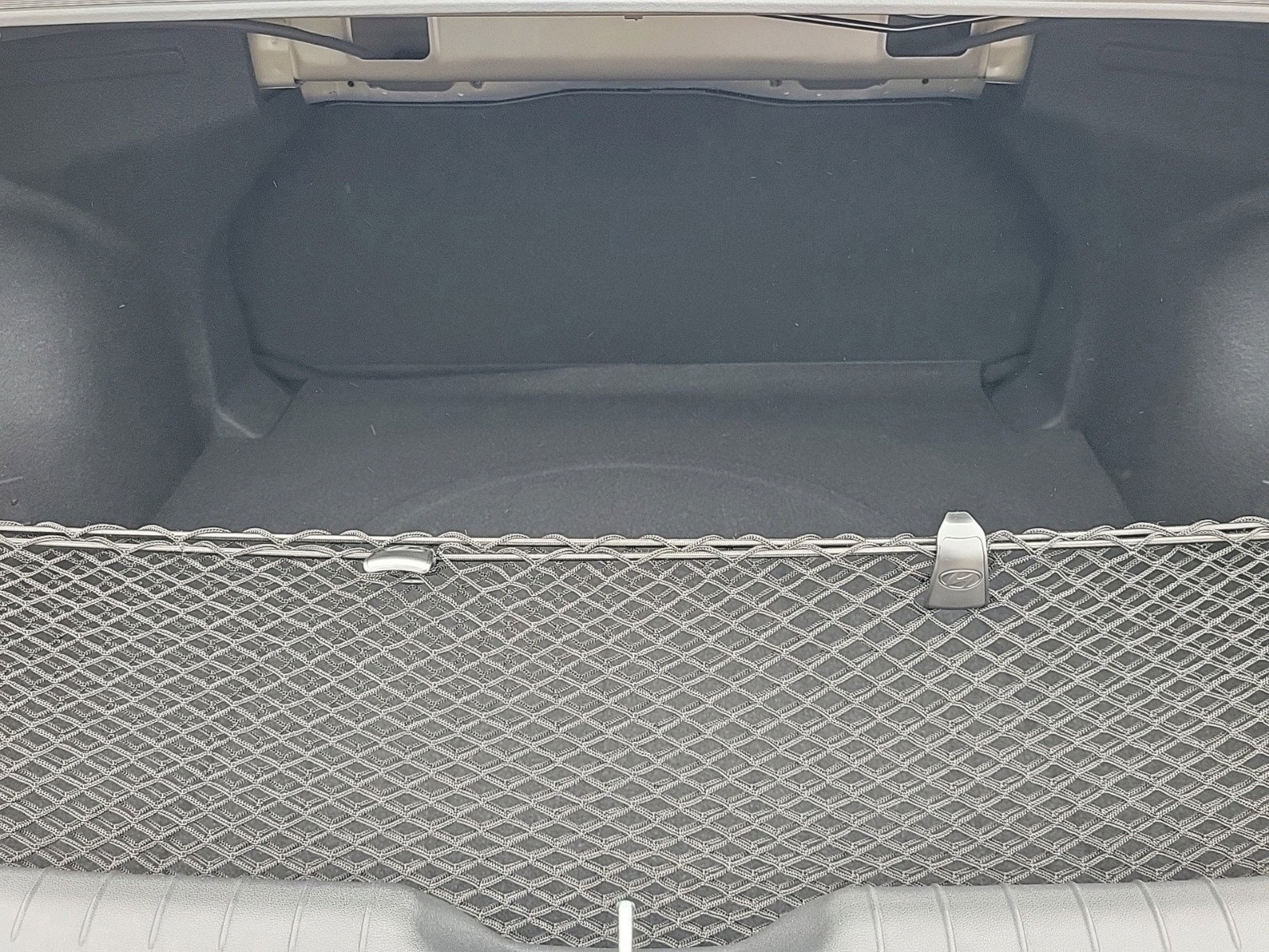 New 2025 Hyundai Elantra Hybrid w/ Cargo Package FWD image 27
