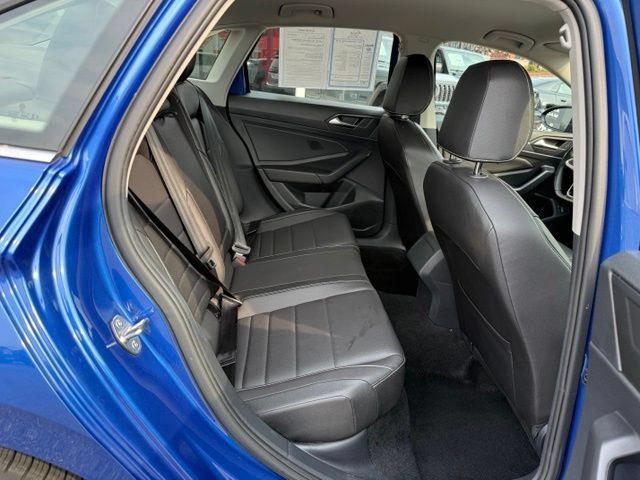 Used 2024 Volkswagen Jetta SE FWD image 22