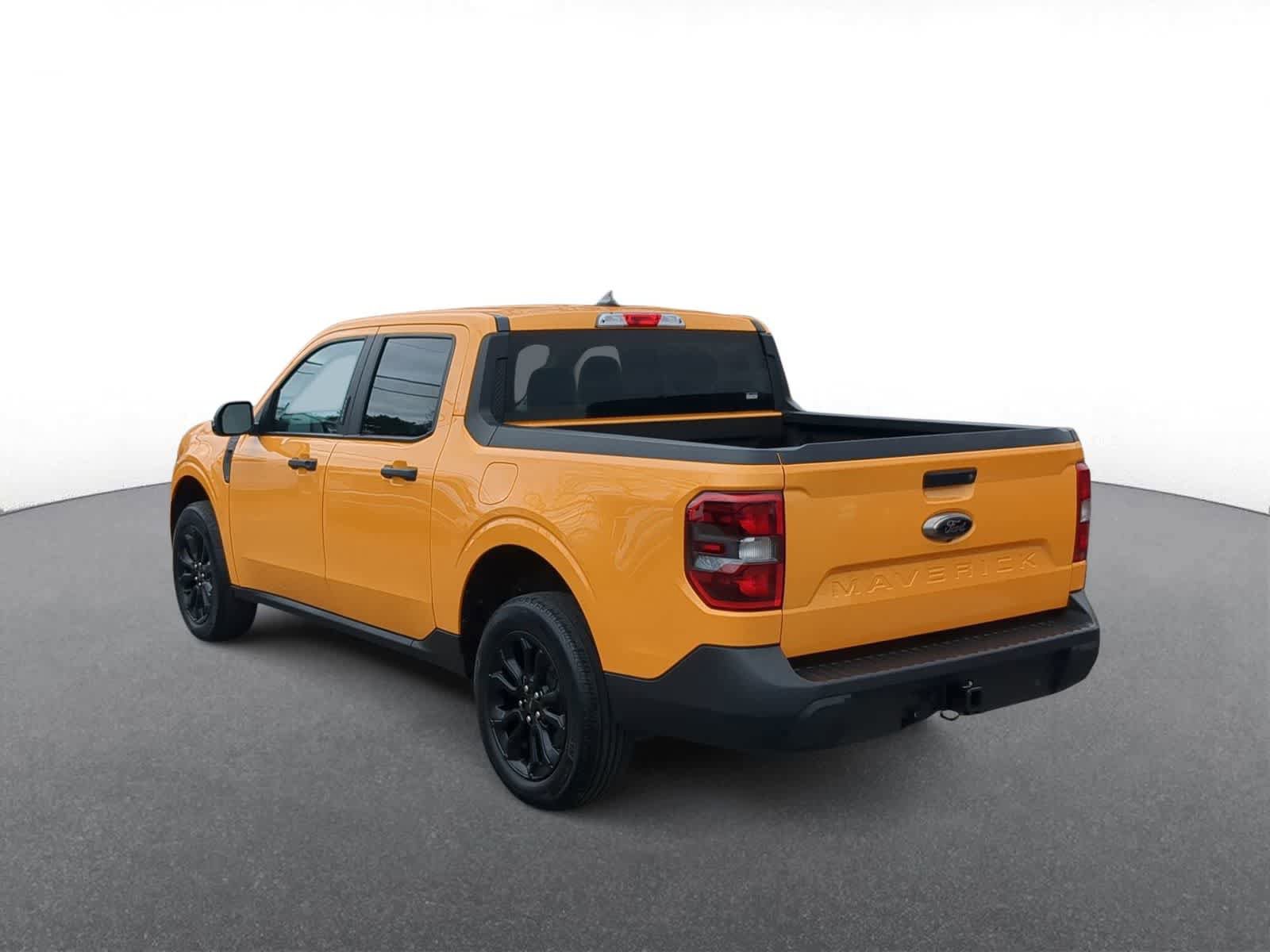Used 2023 Ford Maverick XLT w/ XLT Luxury Package image 6
