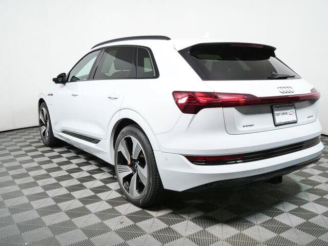 Used 2023 Audi e-tron Premium Plus w/ Premium Plus Package AWD/4WD image 33