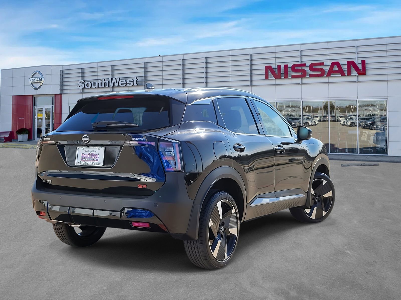 New 2026 Nissan Kicks SR FWD image 6