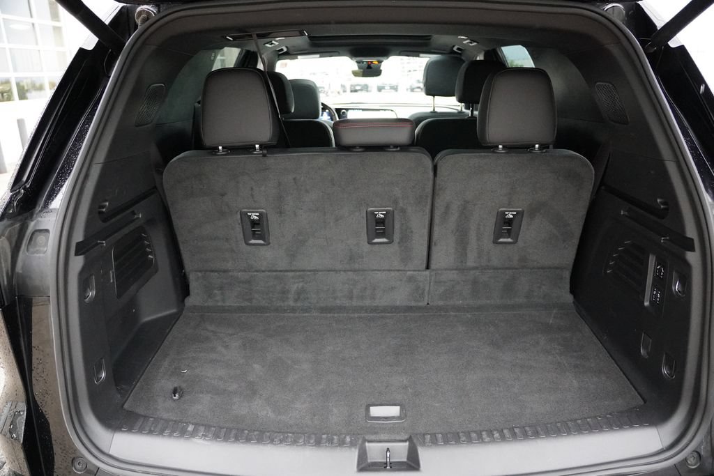Certified 2024 Chevrolet Traverse RS FWD image 23
