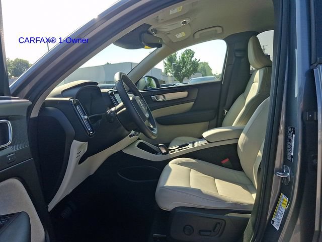 Used 2019 Volvo XC40 T5 Momentum AWD/4WD image 14