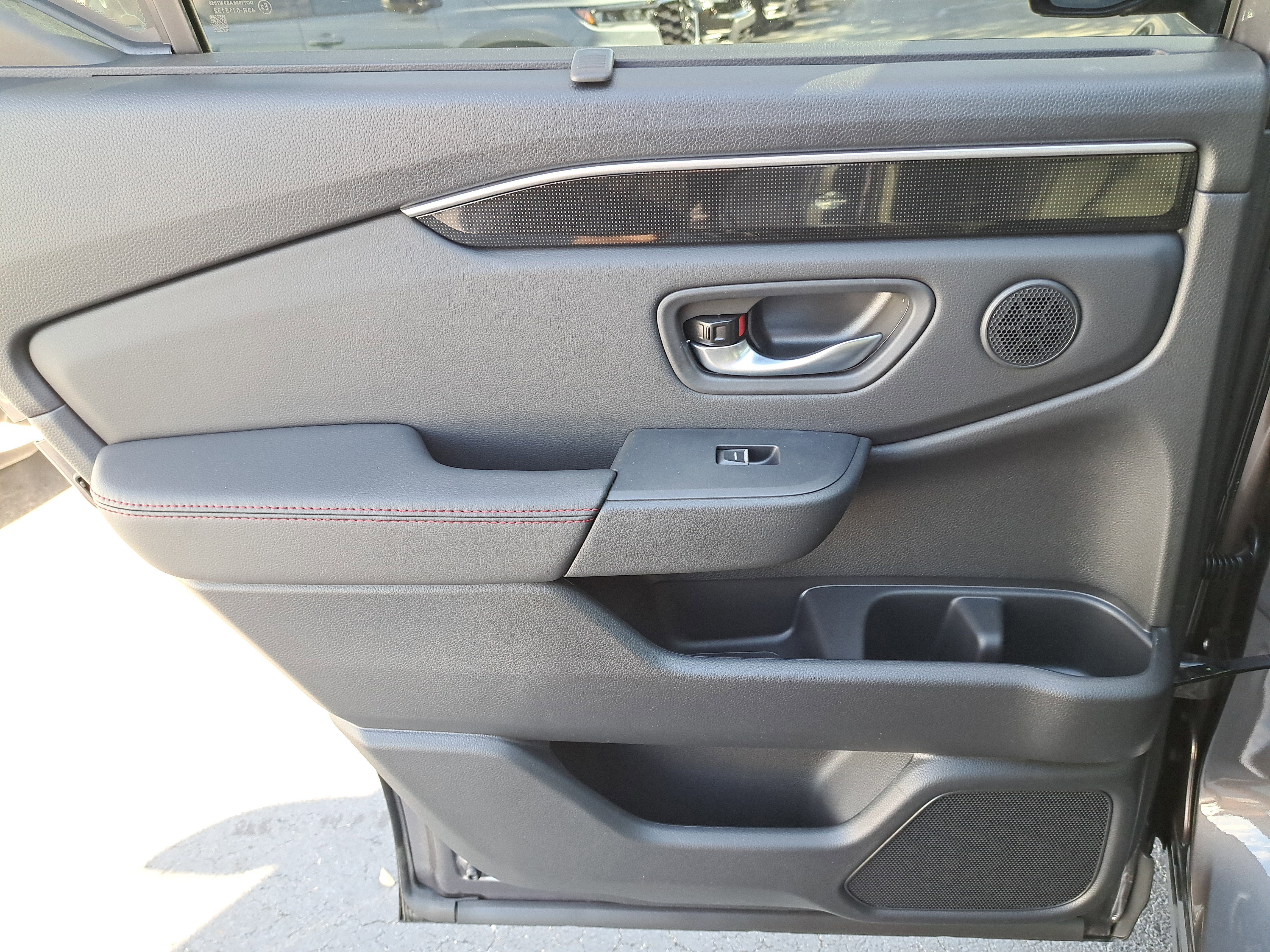 New 2025 Honda Pilot Black Edition image 13