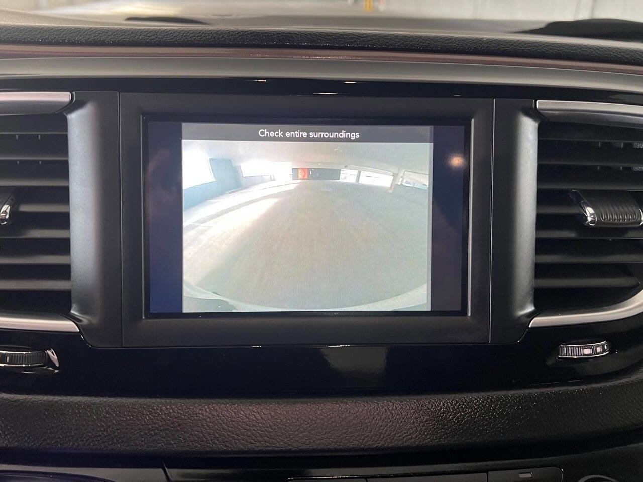 Used 2021 Chrysler Voyager Lxi image 21