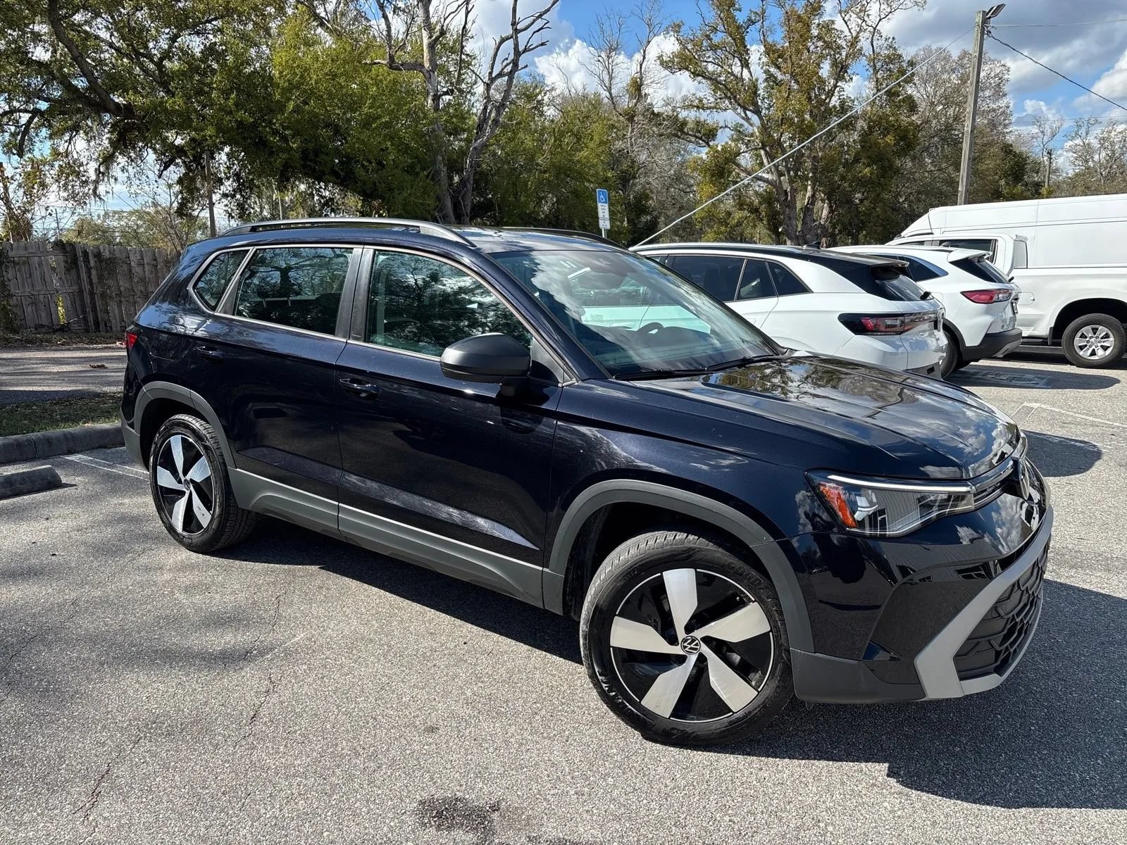 Used 2025 Volkswagen Taos S AWD/4WD image 6