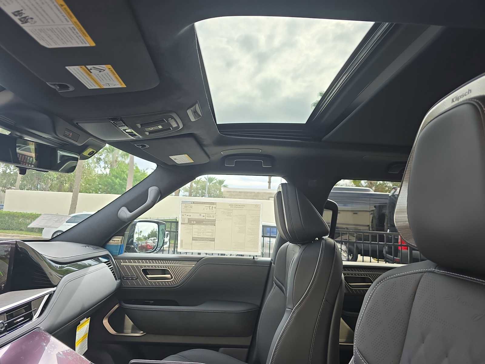 New 2026 INFINITI QX80 Autograph w/ Premium Cargo Package image 25