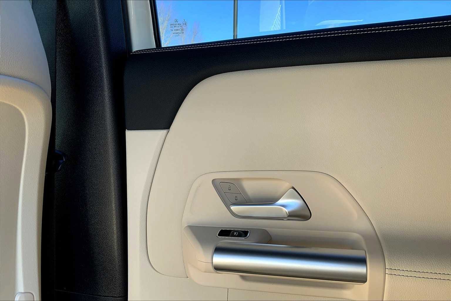 New 2025 Mercedes-Benz GLA 250 GLA 250 image 22