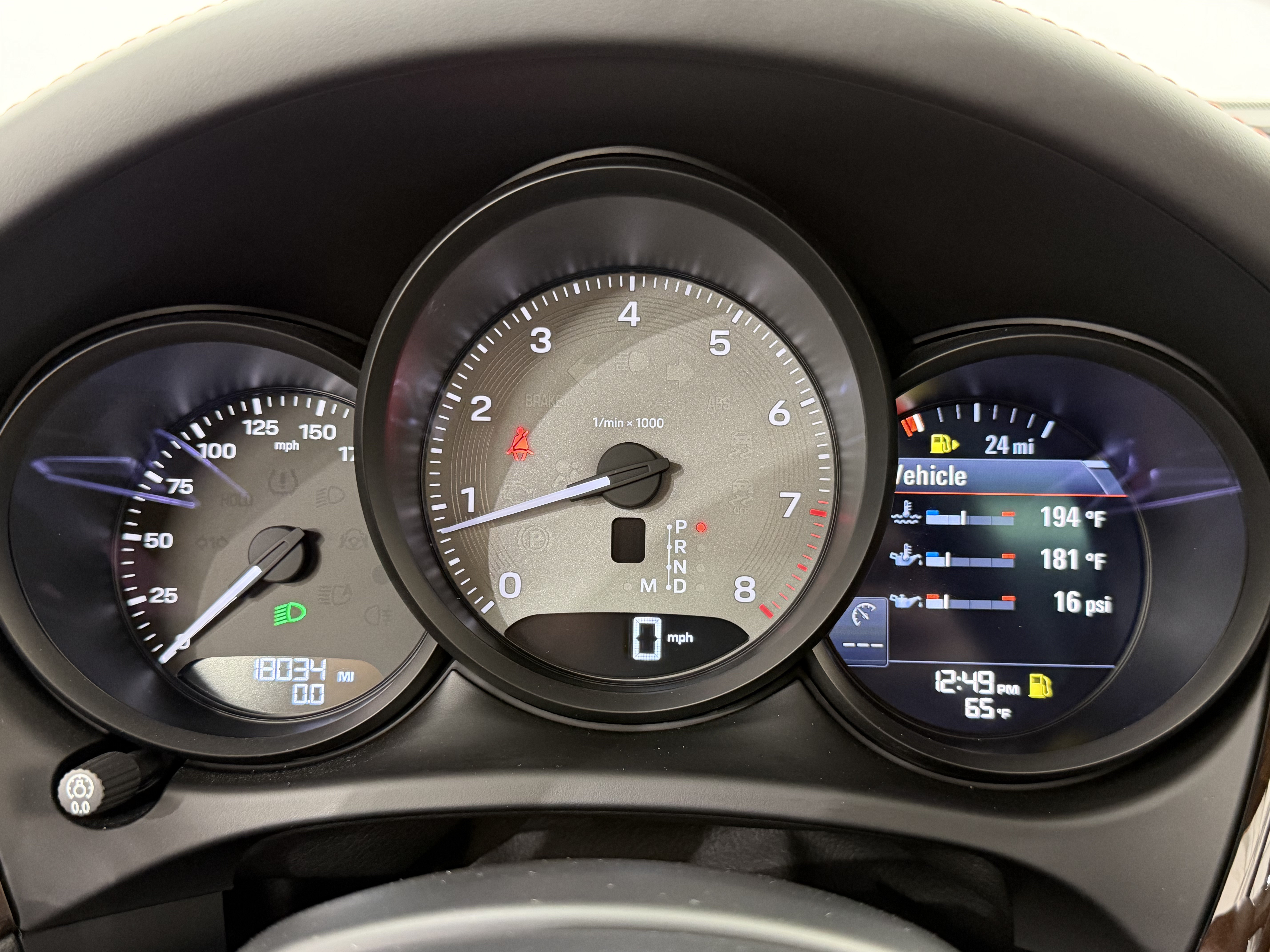 Certified 2024 Porsche Macan S AWD/4WD image 54