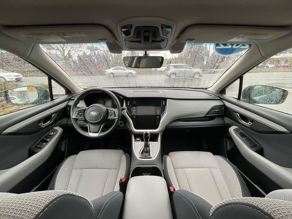 Used 2022 Subaru Outback Premium image 16