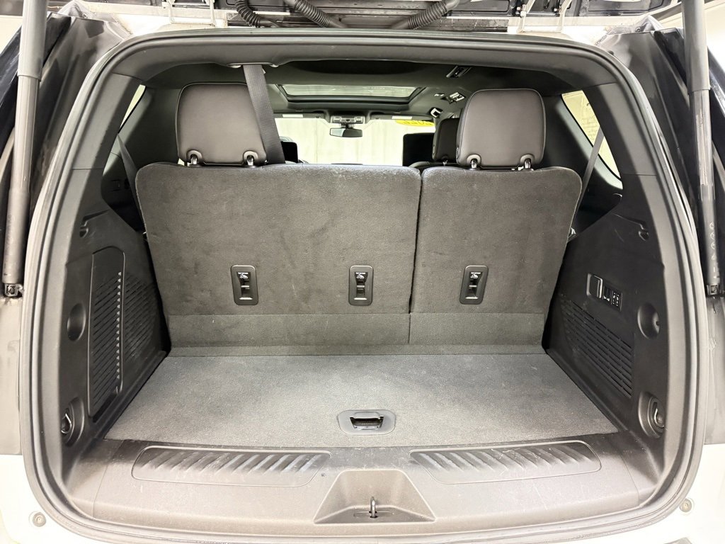 Used 2022 Chevrolet Tahoe LT w/ Luxury Package image 5