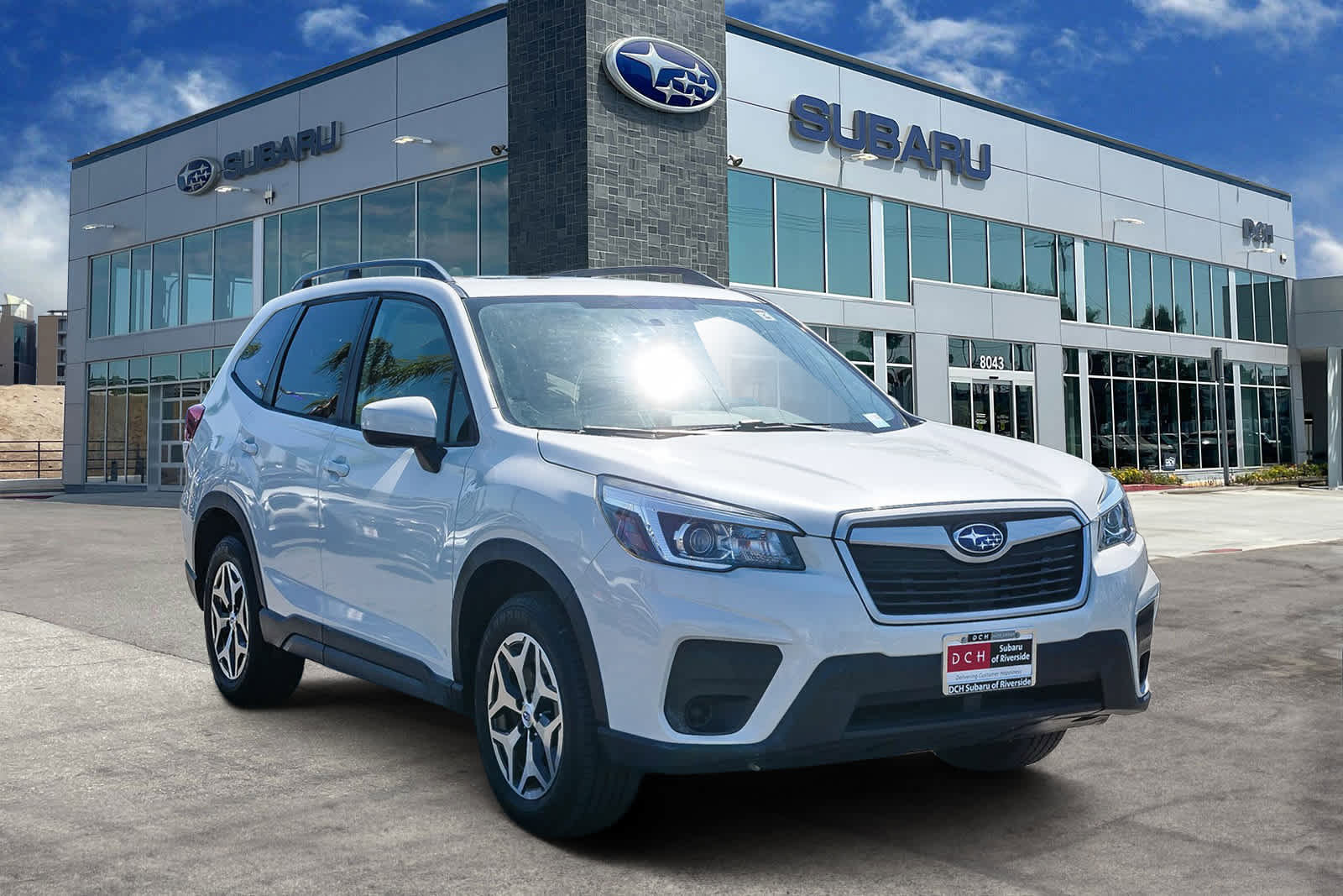 Used 2019 Subaru Forester Premium w/ All-Weather Package AWD/4WD image 3
