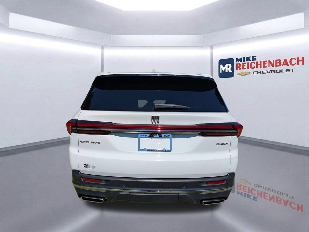 Used 2025 Buick Enclave Preferred FWD image 5