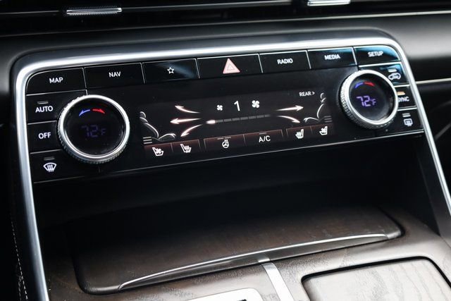 Used 2024 Genesis GV80 3.5T w/ Prestige Package image 18